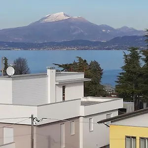 https://south-garda-lake-holidays-apartments.hotelinveneto.com
