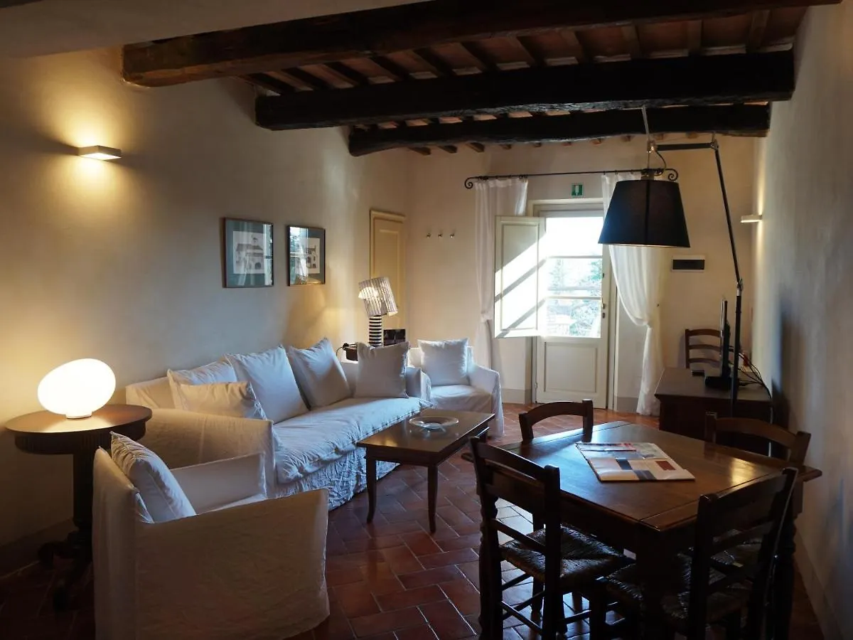 Borgo Colleoli Resort 0*,